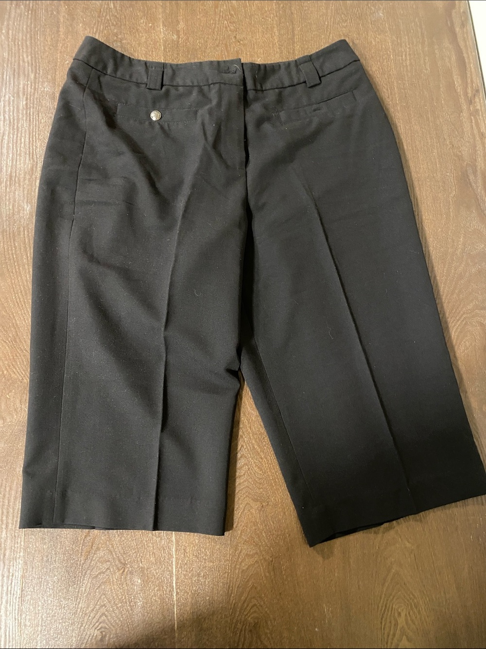 Larry Levine Black Tailored Bermuda Shorts